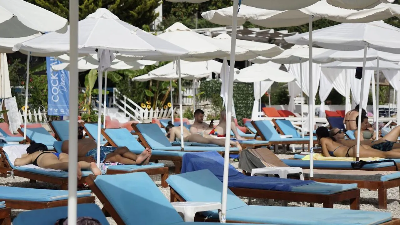 Cocktail & Dreams - Beach Hotel Sarande