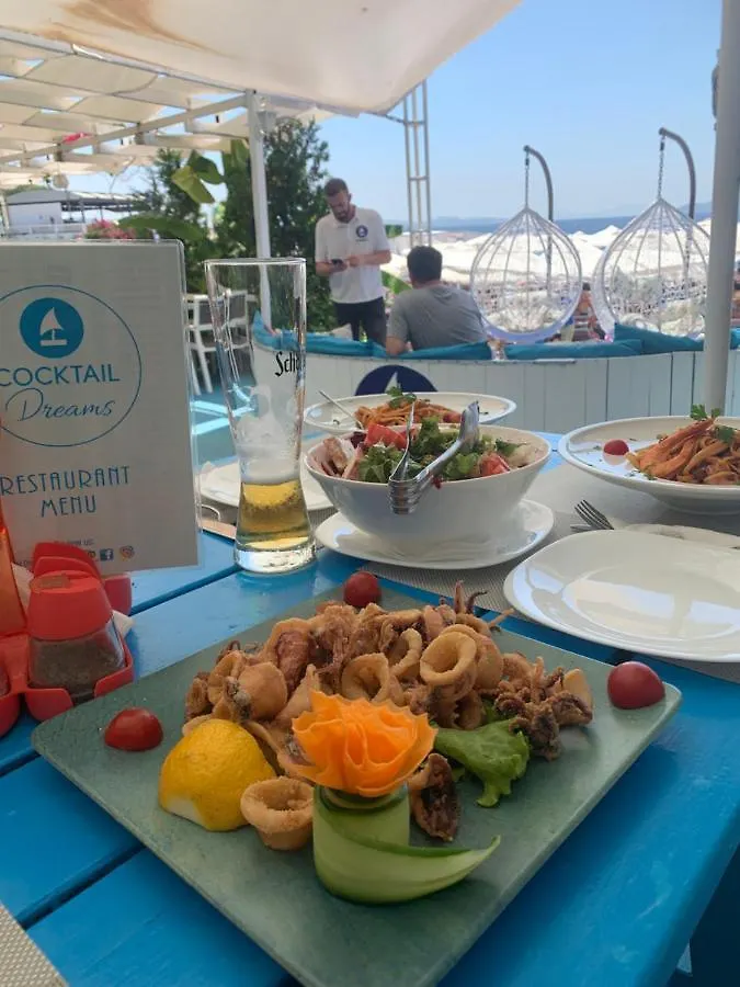 Cocktail & Dreams - Beach Hotel Sarande Albania