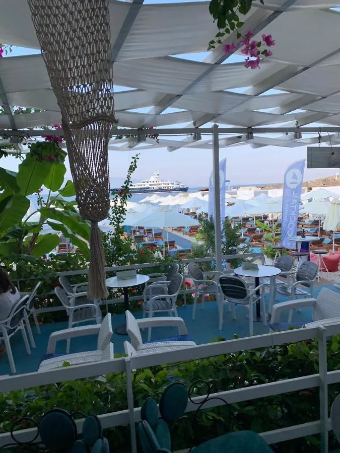 Cocktail & Dreams - Beach Hotel Sarande